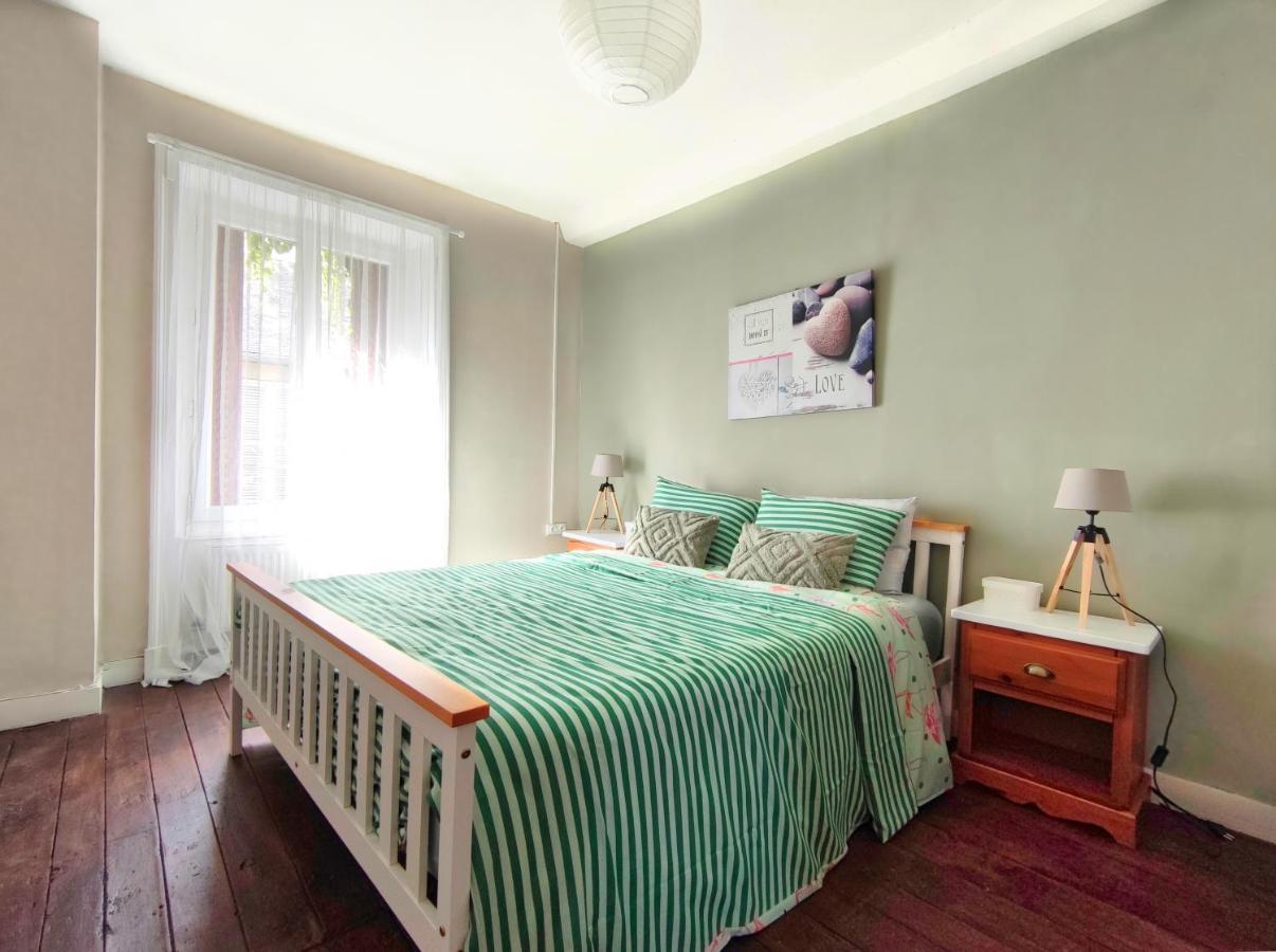 Number 22 - Le Dorat - Apartment 3 With Garden & Free Parking Zewnętrze zdjęcie